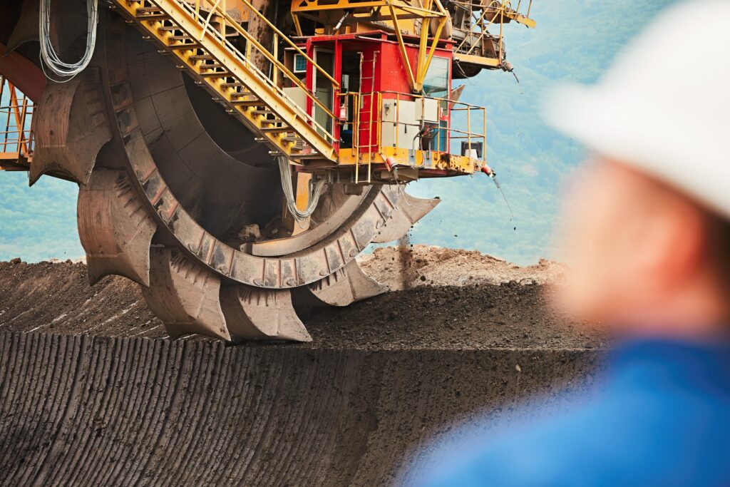 Dejte končícím uhelným horníkům a energetikům sociální příspěvek, vyzývají vládu nevládní organizace